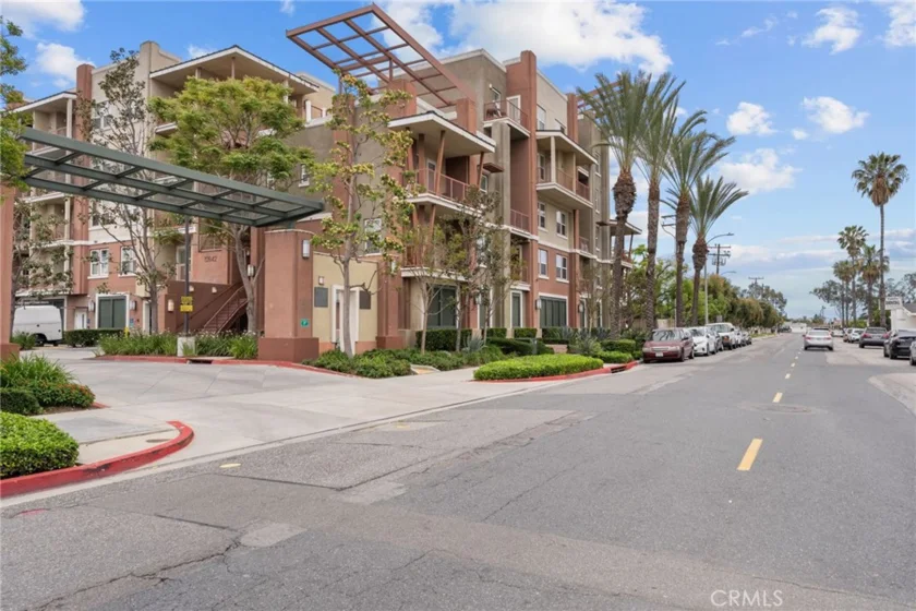 12842 Palm Street #301 photo 1