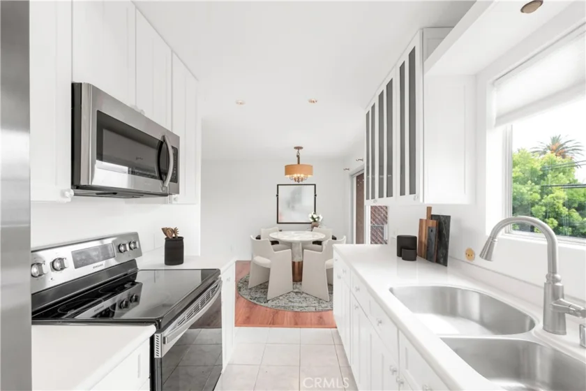 532 N Rossmore #311 photo 20