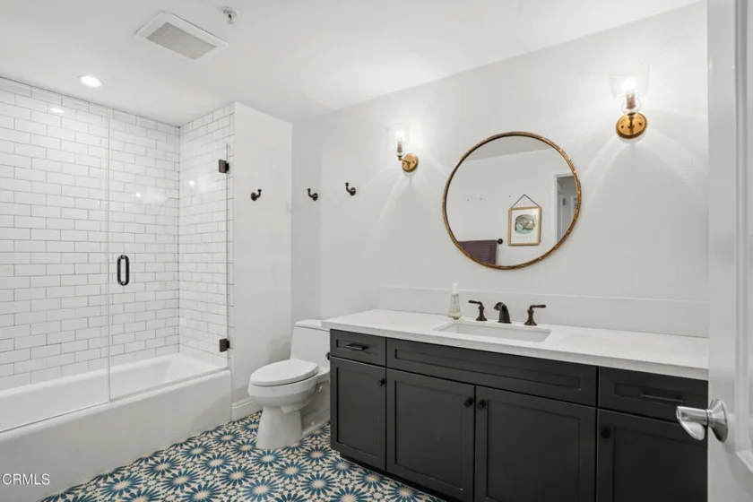 629 Traction Avenue #105 photo 16