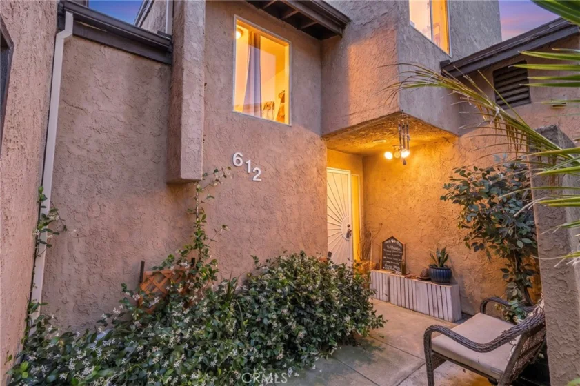 612 Parkview photo 1