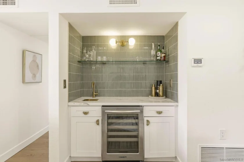 1263 Robinson #13 photo 5