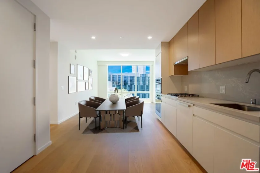 877 Francisco Street #2210 photo 24