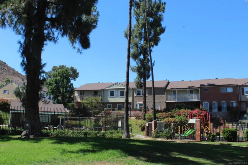 11935 Royal Road #Unit B photo 26