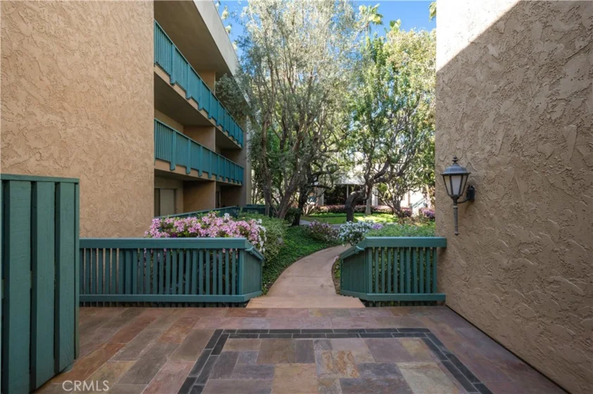 436 N Bellflower Boulevard #201 photo 40
