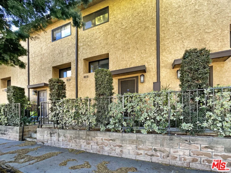 104 N Wilson Avenue #12 photo 1
