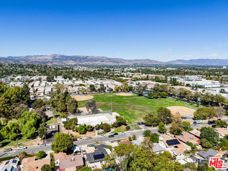 7800 Topanga Canyon Boulevard #322 photo 40