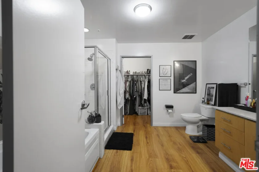 1130 S Flower Street #215 photo 7