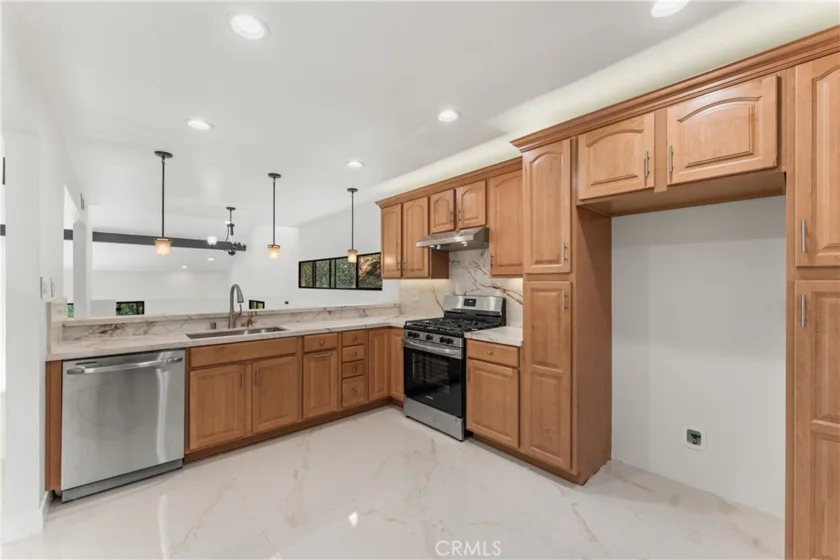 77 Barmore Court photo 11