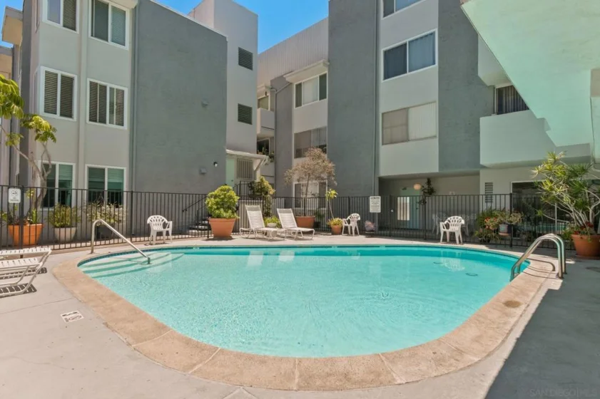 1907 Robinson Avenue #304 photo 14