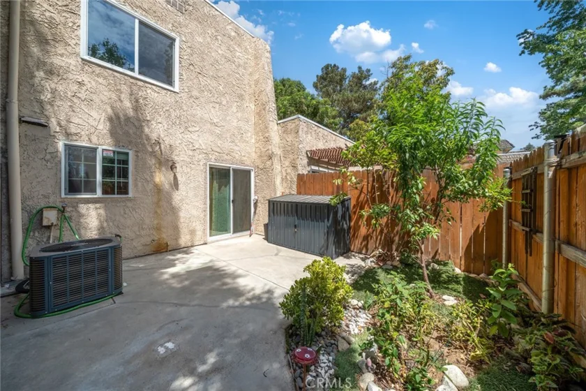 2564 Colgate photo 16