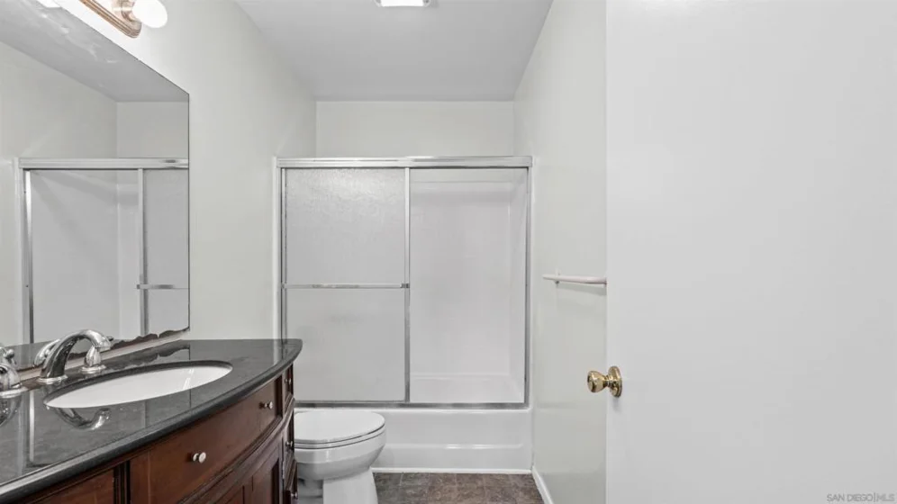 1629 Manzana Way photo 22