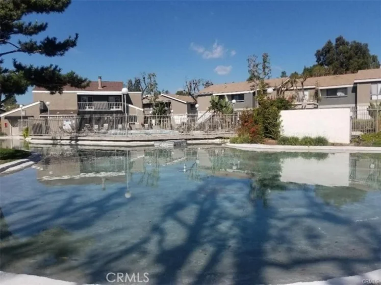 2867 S Fairview #F photo 9