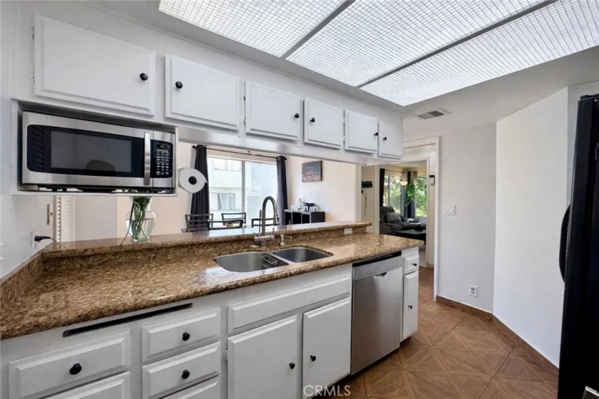 9053 Willis photo 7
