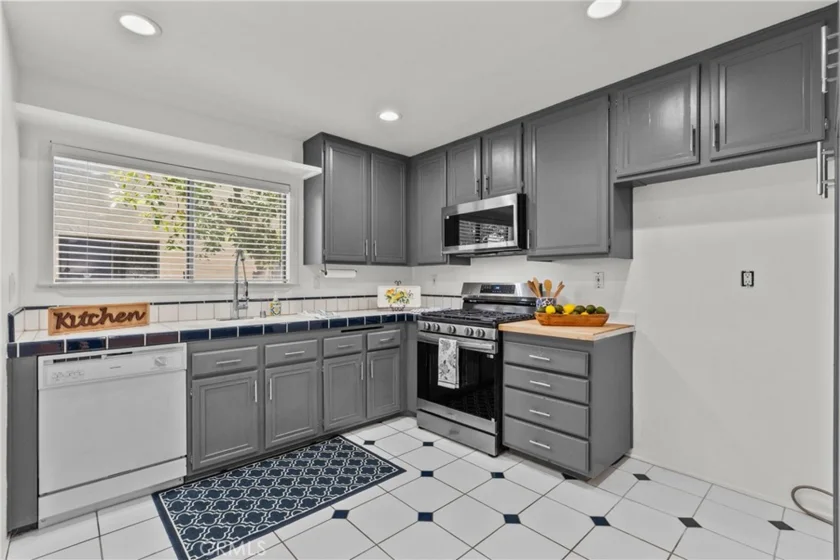 6121 Shoup Ave #35 photo 16