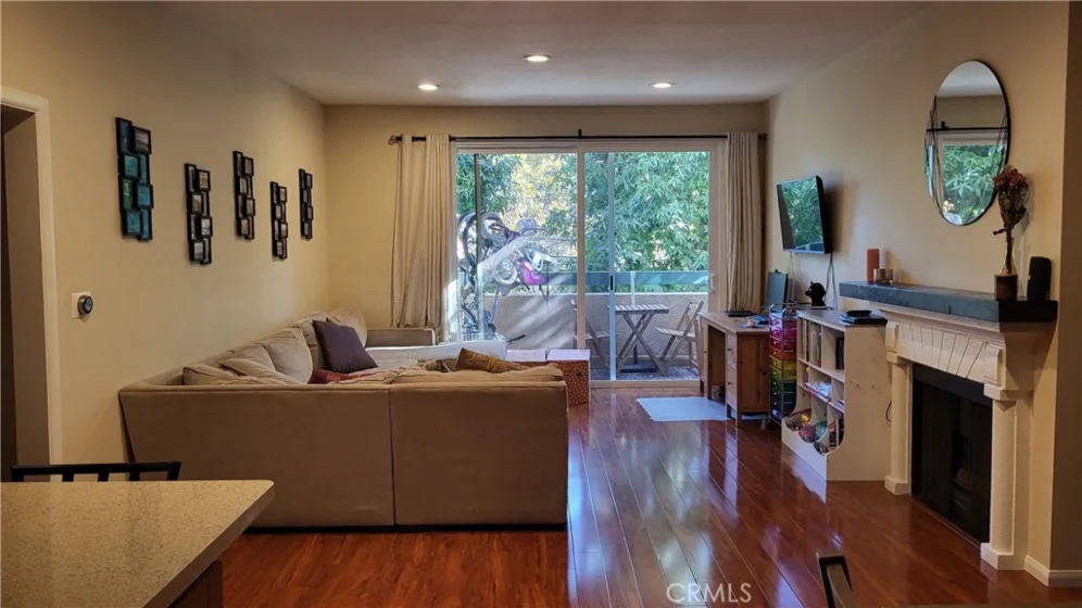 11225 Peach Grove Street #202 photo 6
