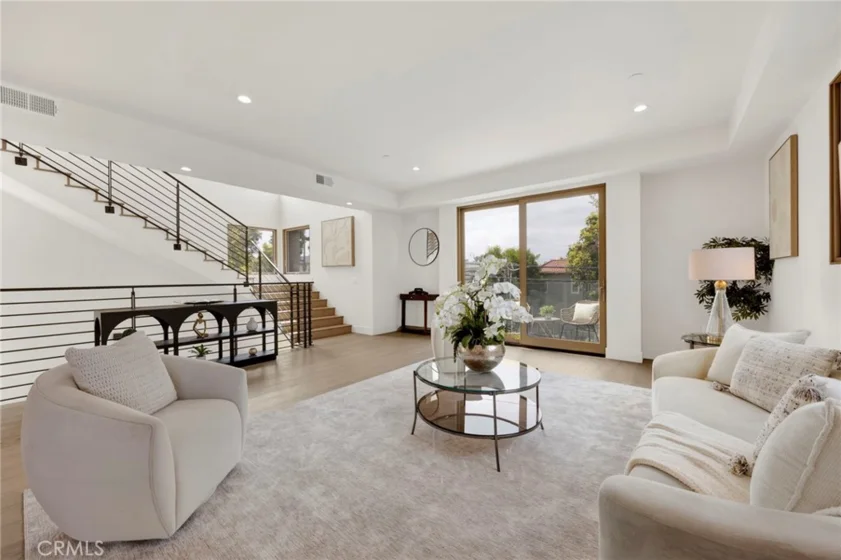 941 E California Boulevard #1 photo 8