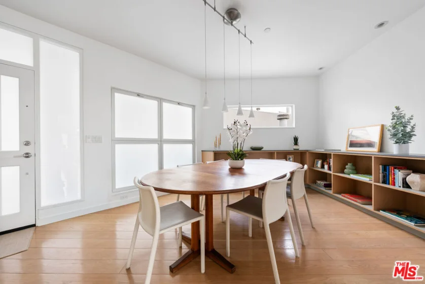 2913 3rd Street #304 photo 2