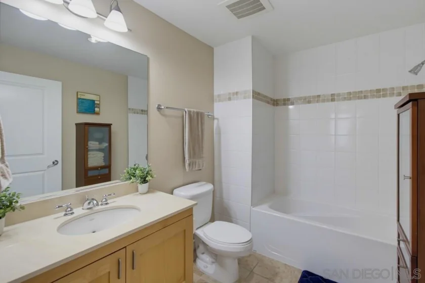 475 Redwood Street #403 photo 7