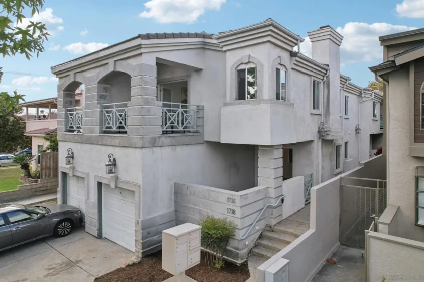 1716 Diamond Street photo 1