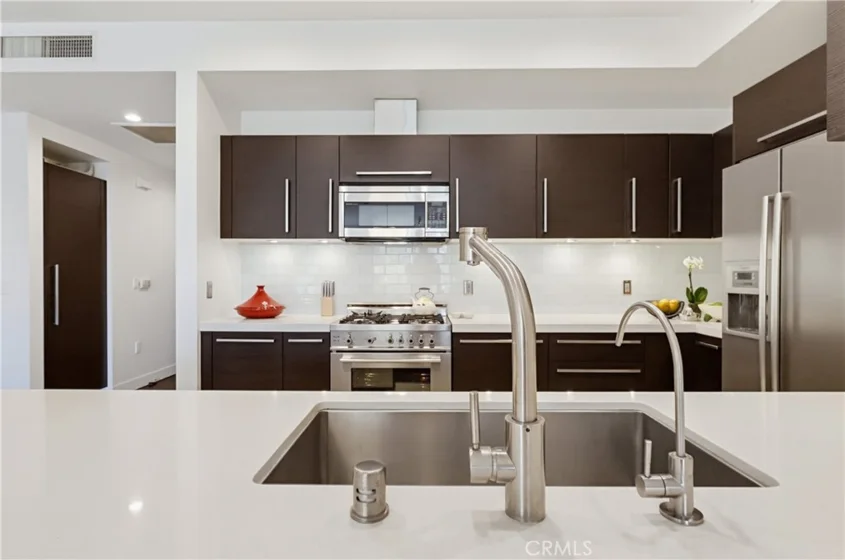 855 N Croft Avenue #302 photo 55