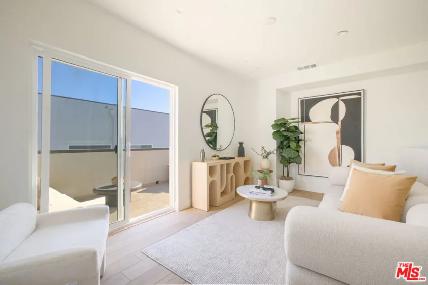 11222 W Victory Boulevard #2 photo 10