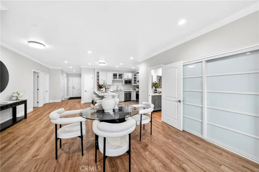 944 S Serrano Avenue #306 photo 36