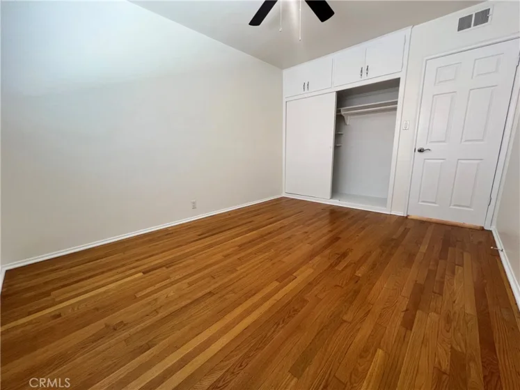 1023 E 1st #17 photo 26