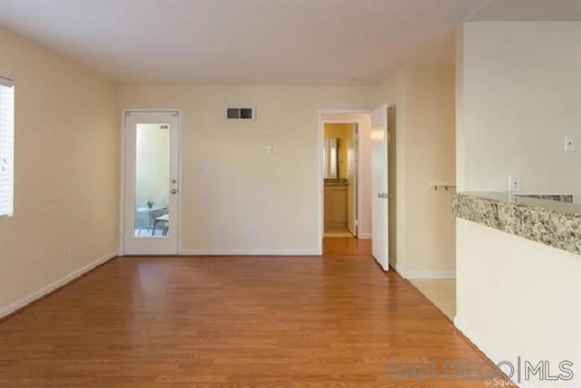 7405 Charmant Drive #1911 photo 18