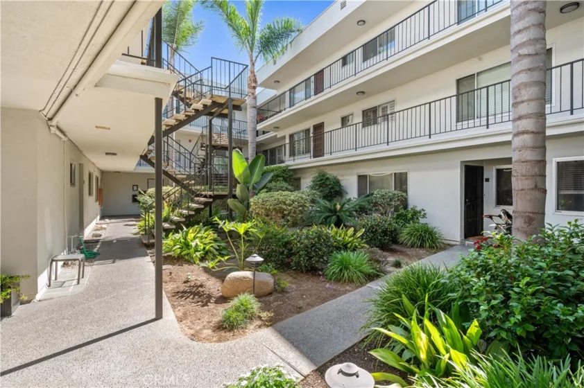 333 Junipero Avenue #1C photo 44