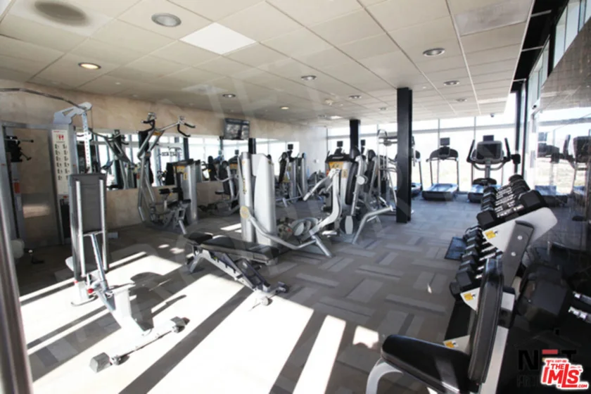 3810 Wilshire Boulevard #410 photo 6