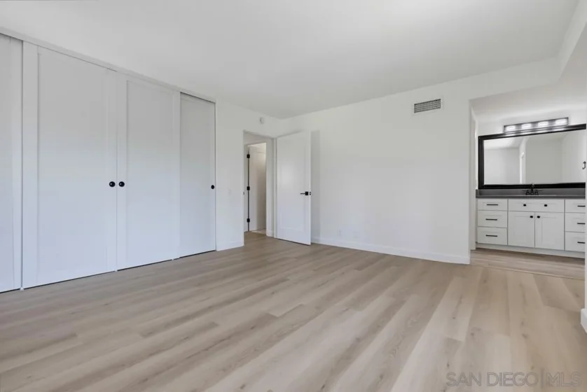 3249 Caminito Eastbluff #31 photo 15
