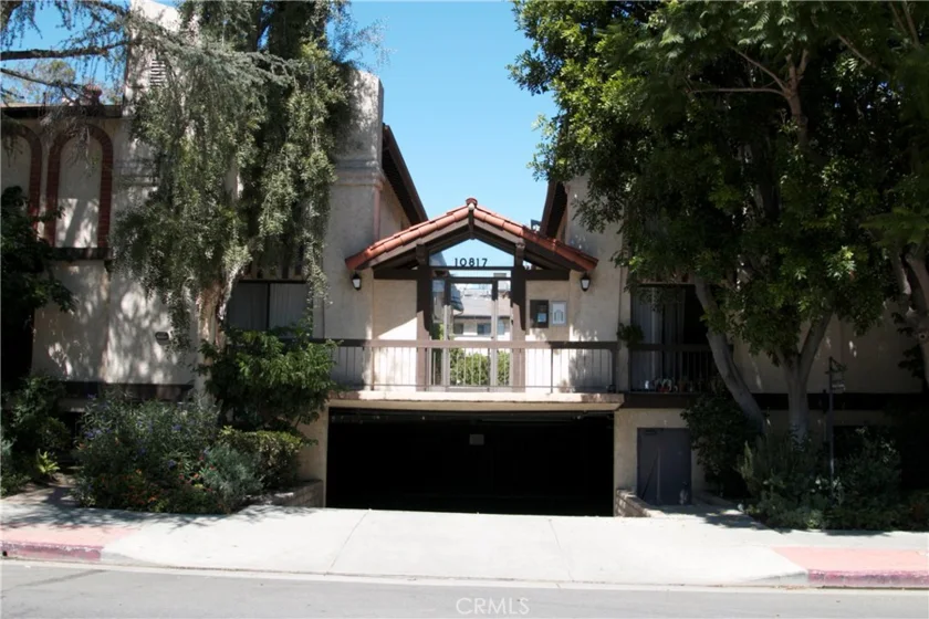 10817 Whipple Street #16 photo 1
