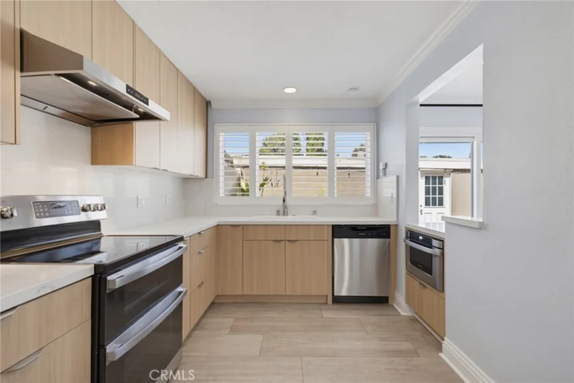 18134 Killion Street #4 photo 10