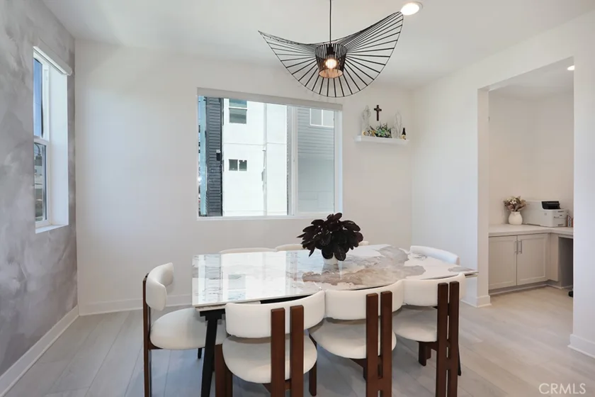 854 S Harbor Boulevard photo 10