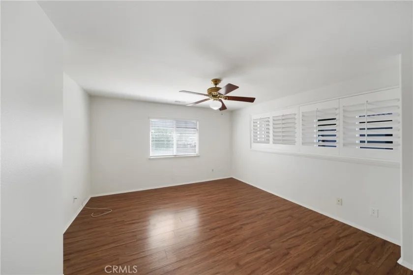 38090 Sherwood Street photo 23