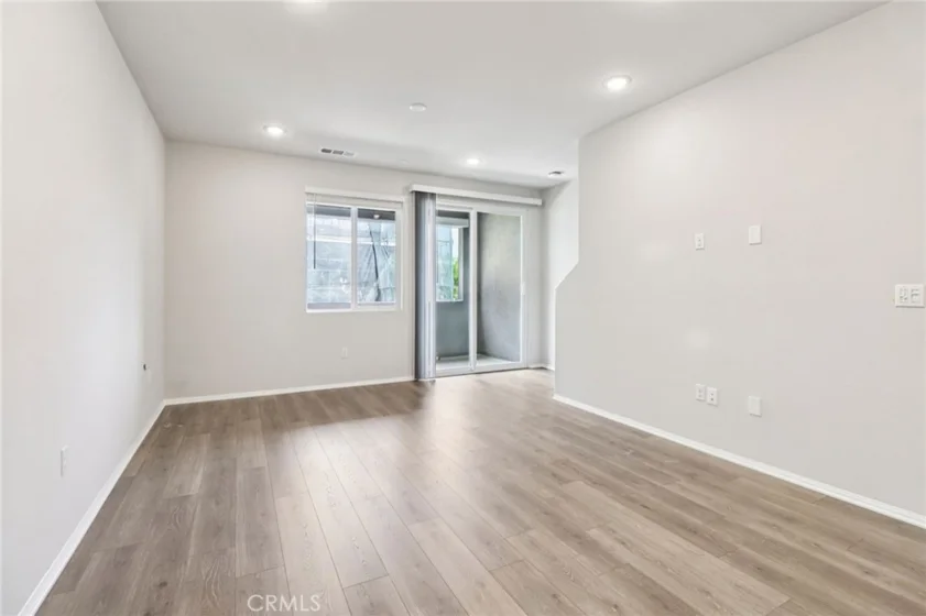 407 Lotus Drive photo 5