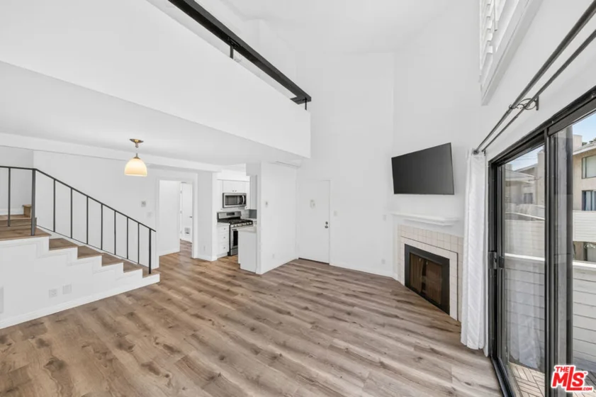 10521 National Boulevard #214 photo 2