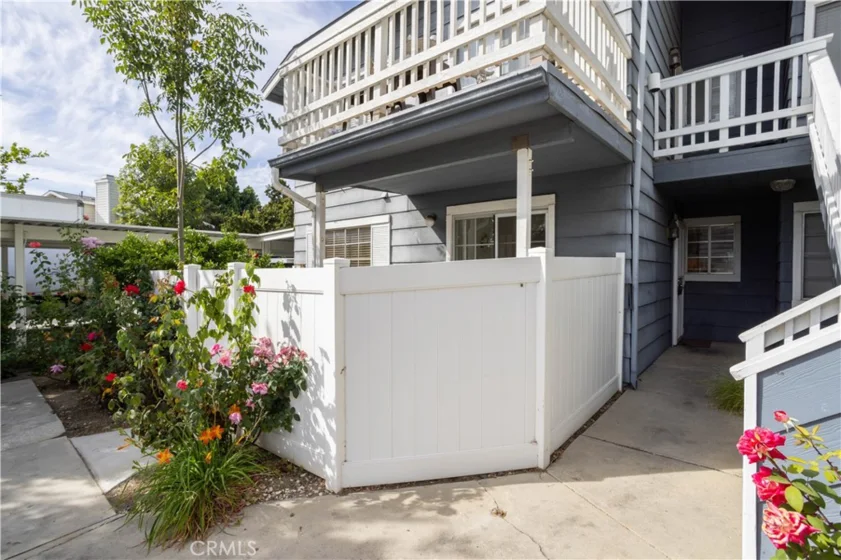 8463 De Soto Avenue #9 photo 1