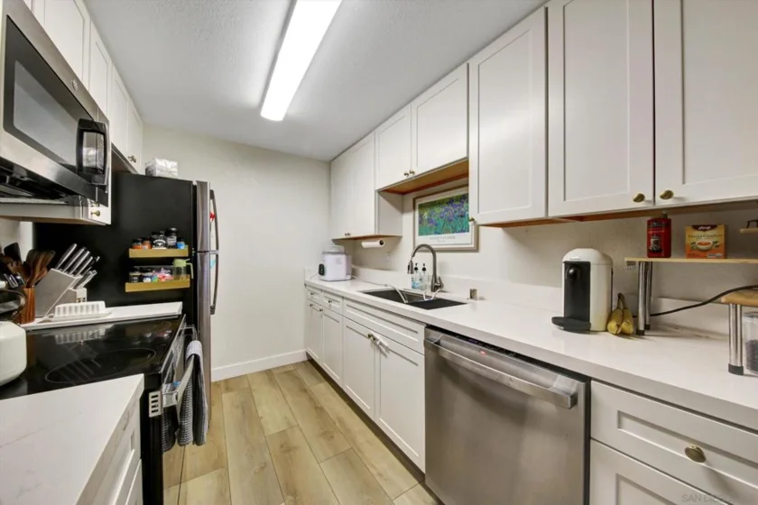 4777 Seminole Drive #119 photo 12