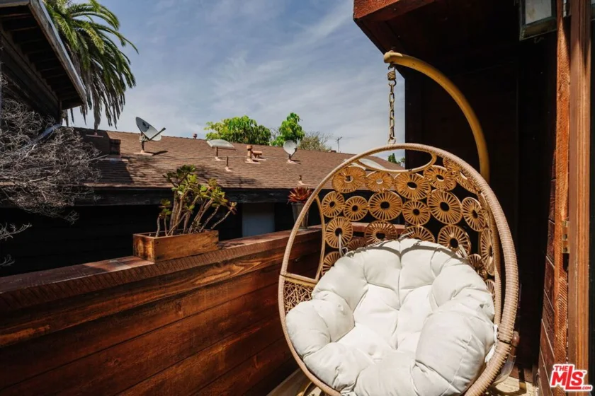 2600 Abbot Kinney Boulevard #6 photo 3