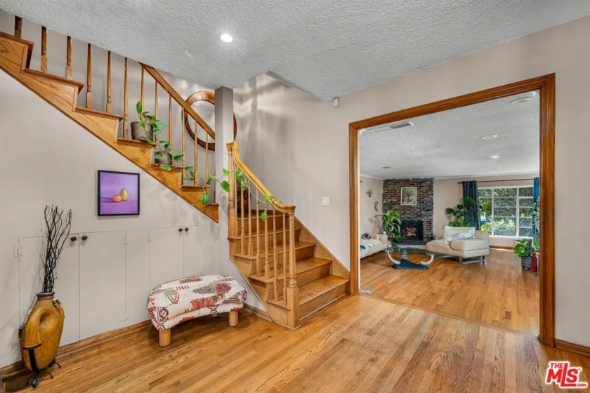 1766 Midvale Avenue photo 2