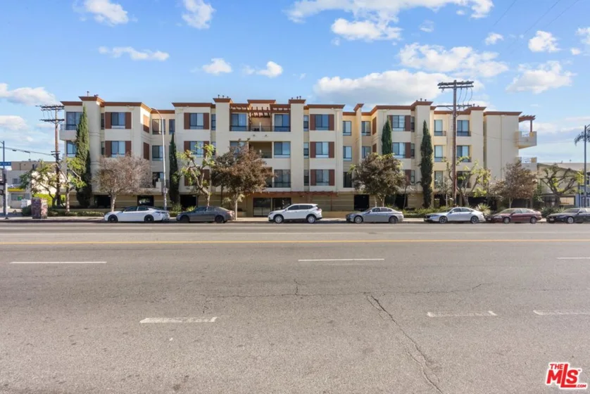 6938 Laurel Canyon Boulevard #310 photo 26