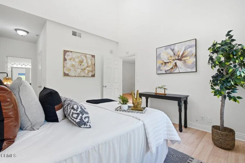 501 E Del Mar Boulevard #302 photo 13
