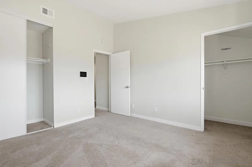 5130 N River Road #Unit B photo 34