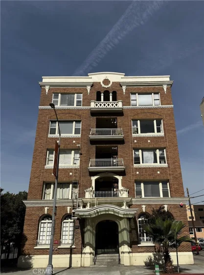 325 W 3rd Street #306 photo 1