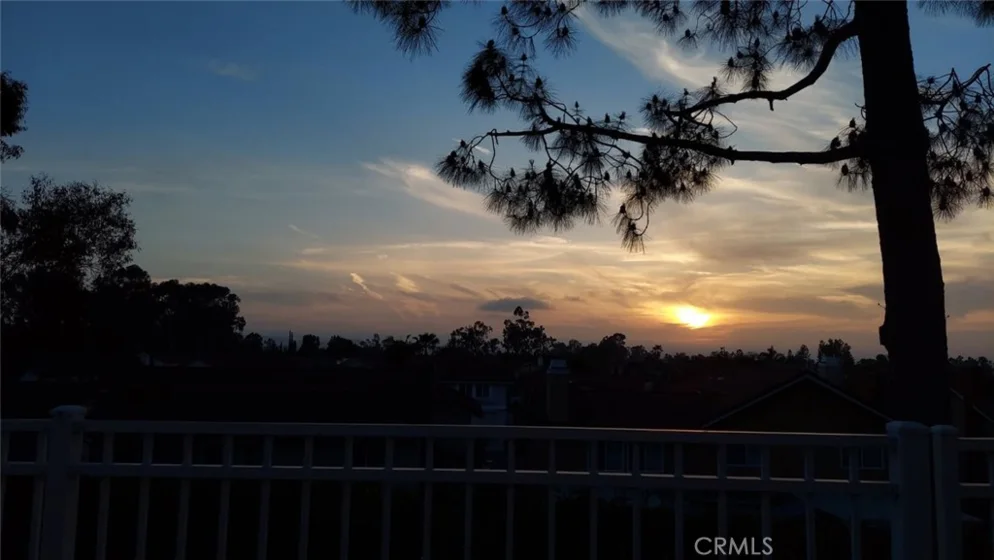 21211 Serra Vista photo 2