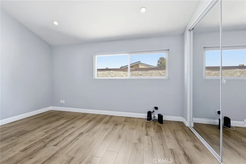 16717 Vanowen Street photo 11