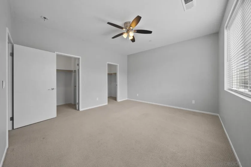 5223 Surfwalk Way #111 photo 16