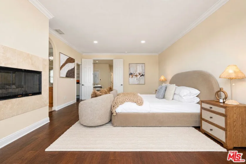 23963 De Ville Way photo 24