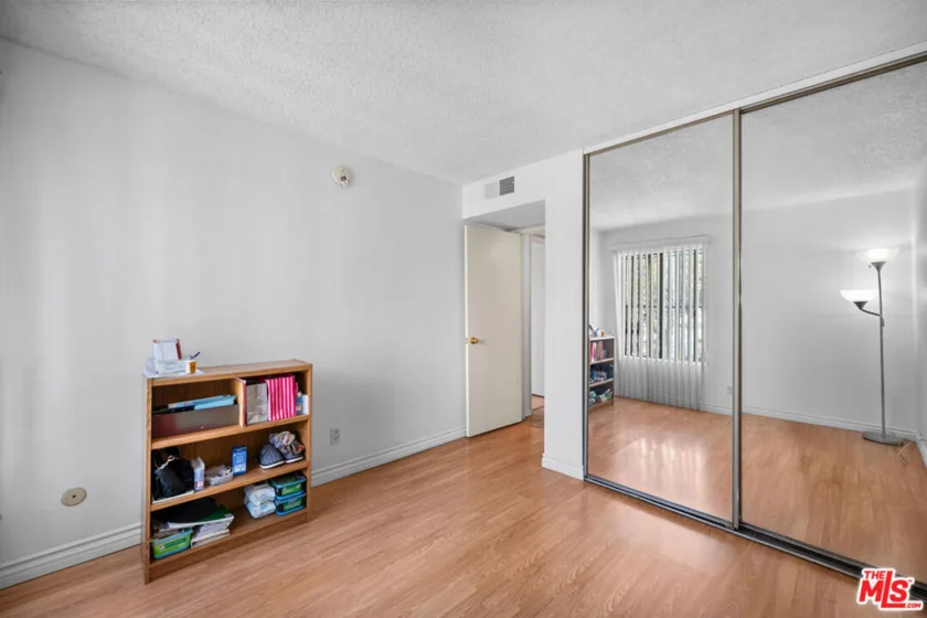 525 La Fayette Park Place #115 photo 6
